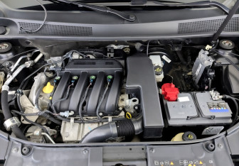 Подержанный автомобиль Renault Logan Sedan 2021 года (9 фото)