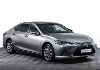 Подержанный автомобиль Lexus ES 2020 года (3 фото)
