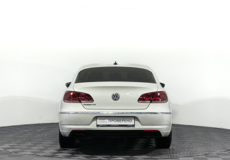 Подержанный автомобиль Volkswagen Passat CC 2012 года (6 фото)