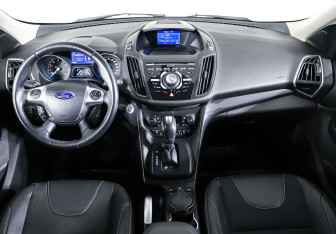 Подержанный автомобиль Ford Kuga 2013 года (10 фото)