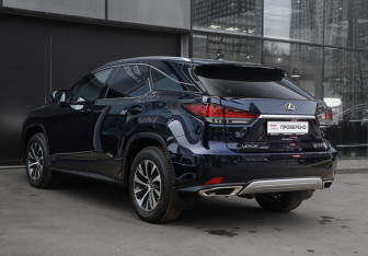 Подержанный автомобиль Lexus RX 2020 года (7 фото)