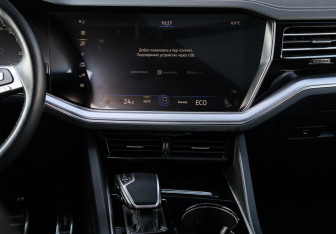 Подержанный автомобиль Volkswagen Touareg 2019 года (13 фото)