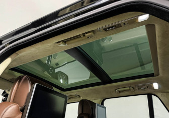 Подержанный автомобиль Land Rover Range Rover 2017 года (22 фото)