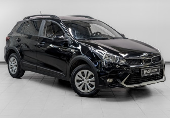 Подержанный автомобиль Kia Rio Hatchback 2021 года (3 фото)