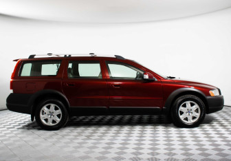 Подержанный автомобиль Volvo XC70 2007 года (4 фото)
