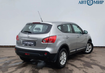 Подержанный автомобиль Nissan Qashqai 2007 года (5 фото)