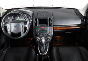 Подержанный автомобиль Land Rover Freelander 2007 года (12 фото)