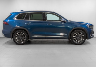 Подержанный автомобиль Geely Monjaro 2023 года (4 фото)