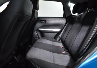 Подержанный автомобиль Suzuki Vitara 2015 года (14 фото)