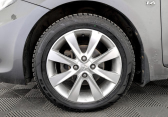 Подержанный автомобиль Hyundai Solaris Sedan 2012 года (18 фото)