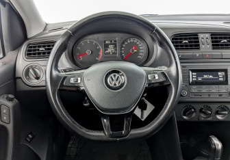 Подержанный автомобиль Volkswagen Polo Sedan 2019 года (21 фото)