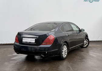 Подержанный автомобиль Nissan Teana 2006 года (5 фото)