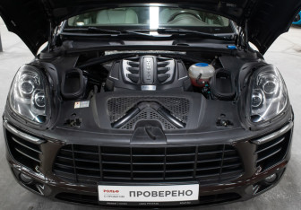 Подержанный автомобиль Porsche Macan 2015 года (9 фото)
