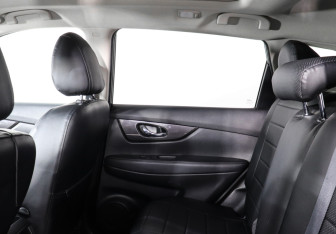 Подержанный автомобиль Nissan X-Trail 2019 года (8 фото)