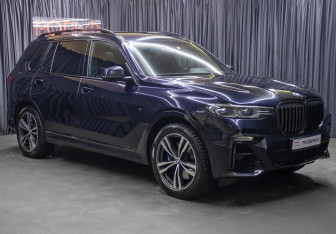 Подержанный автомобиль BMW X7 2020 года (3 фото)