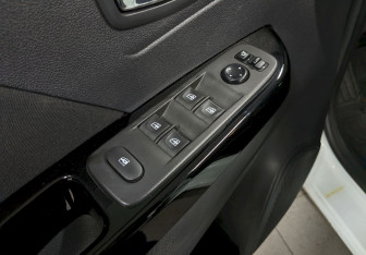 Подержанный автомобиль Renault Kaptur 2020 года (12 фото)