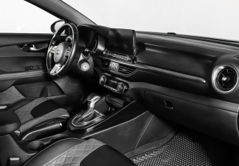 Подержанный автомобиль Kia Cerato Sedan 2019 года (10 фото)