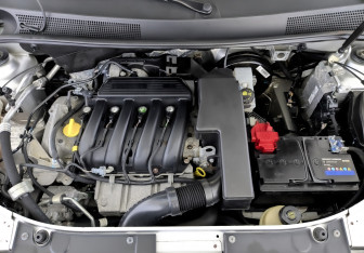 Подержанный автомобиль Renault Logan Sedan 2019 года (9 фото)