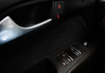 Подержанный автомобиль Audi Q7 2013 года (14 фото)