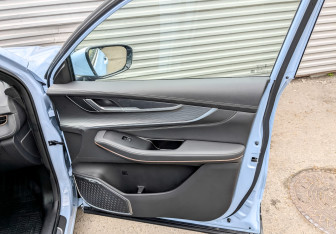 Подержанный автомобиль Exeed LX 2024 года (23 фото)