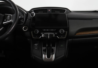 Подержанный автомобиль Honda CR-V 2018 года (7 фото)