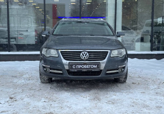 Подержанный автомобиль Volkswagen Passat Wagon 2010 года (2 фото)