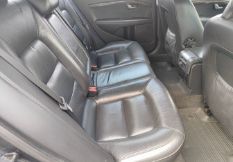 Подержанный автомобиль Volvo S80 2011 года (11 фото)