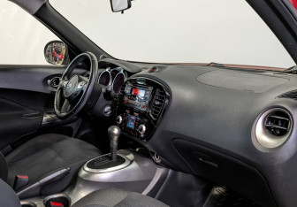 Подержанный автомобиль Nissan Juke 2014 года (10 фото)