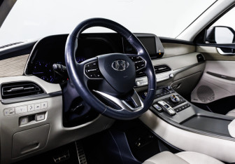 Подержанный автомобиль Hyundai Palisade 2020 года (13 фото)