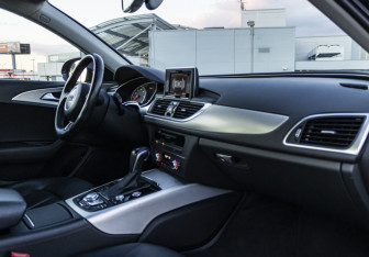 Подержанный автомобиль Audi A6 Sedan 2014 года (14 фото)