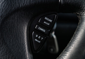 Подержанный автомобиль Acura MDX 2002 года (24 фото)