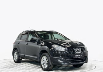 Подержанный автомобиль Nissan Qashqai 2012 года (3 фото)