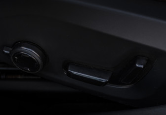 Подержанный автомобиль Volvo S90 2019 года (18 фото)