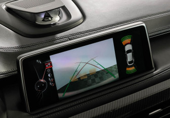 Подержанный автомобиль BMW X6 M 2016 года (22 фото)