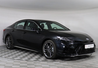 Подержанный автомобиль Toyota Camry Sedan 2025 года (3 фото)