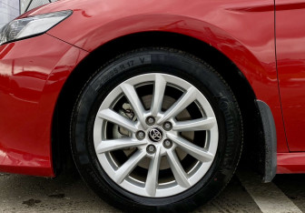 Подержанный автомобиль Toyota Camry Sedan 2021 года (9 фото)