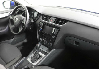 Подержанный автомобиль Skoda Octavia Wagon 2014 года (5 фото)