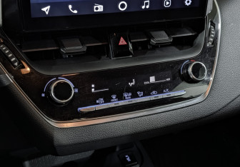 Подержанный автомобиль Toyota Corolla Sedan 2019 года (21 фото)