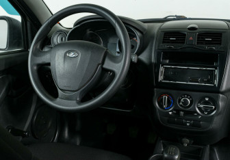 Подержанный автомобиль LADA (ВАЗ) Granta Wagon 2018 года (6 фото)