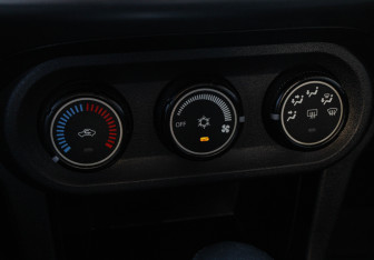 Подержанный автомобиль Mitsubishi Lancer Sedan 2008 года (16 фото)