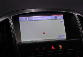 Подержанный автомобиль Opel Astra Hatchback 2011 года (18 фото)