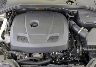 Подержанный автомобиль Volvo S60 2017 года (9 фото)