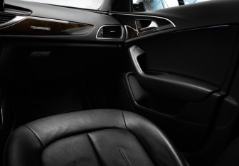 Подержанный автомобиль Audi A6 Sedan 2013 года (24 фото)