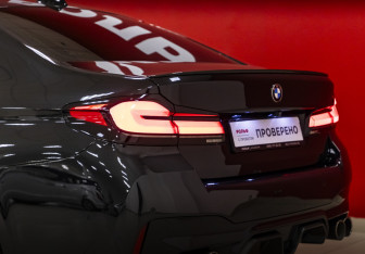 Подержанный автомобиль BMW M5 Sedan 2020 года (12 фото)