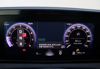 Подержанный автомобиль Volkswagen Tiguan 2025 года (18 фото)