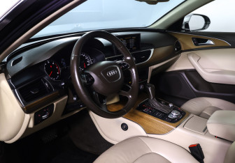 Подержанный автомобиль Audi A6 Sedan 2016 года (15 фото)