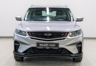 Подержанный автомобиль Geely Coolray 2023 года (2 фото)