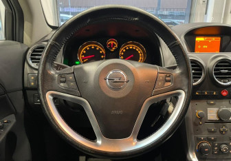 Подержанный автомобиль Opel Antara 2013 года (13 фото)