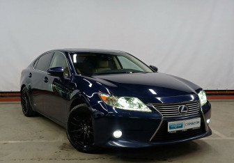 Подержанный автомобиль Lexus ES 2014 года (3 фото)