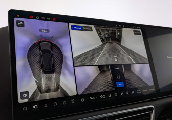 Подержанный автомобиль LiXiang L9 2023 года (26 фото)